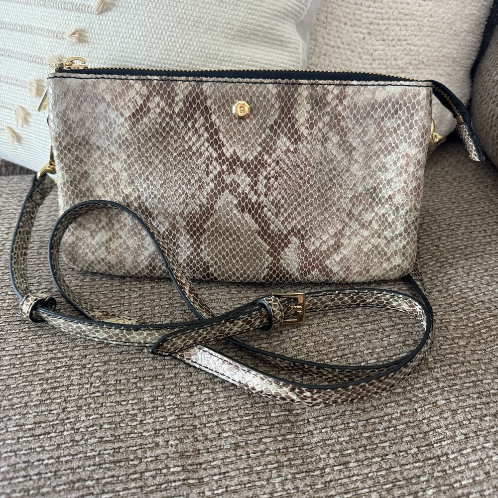 G.I.L.I 100% Leather Snakeskin Crossbody Bag